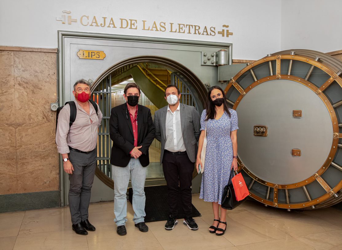 El alcalde presenta al director del Instituto Cervantes la candidatura de Cádiz como sede del X Congreso de la Lengua